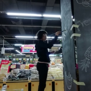 街頭涂鴉創(chuàng)意十足，你的餐廳也需一面廣告墻繪